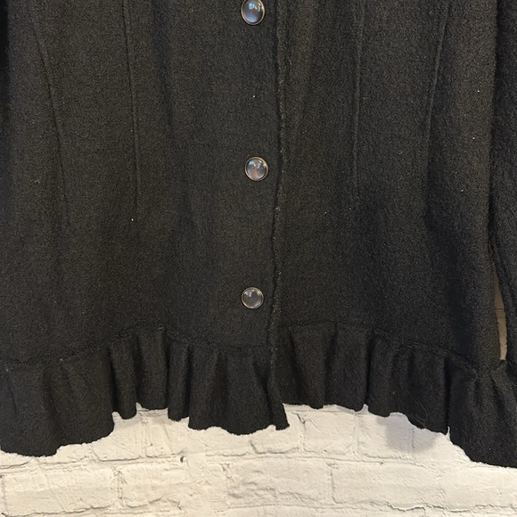 Joseph A. Snap front wool cardigan shacket - Picture 3 of 9